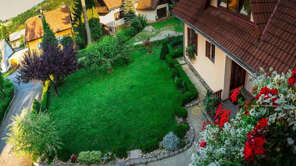 Apartments And Rooms Stefanac Slunj Zewnętrze zdjęcie